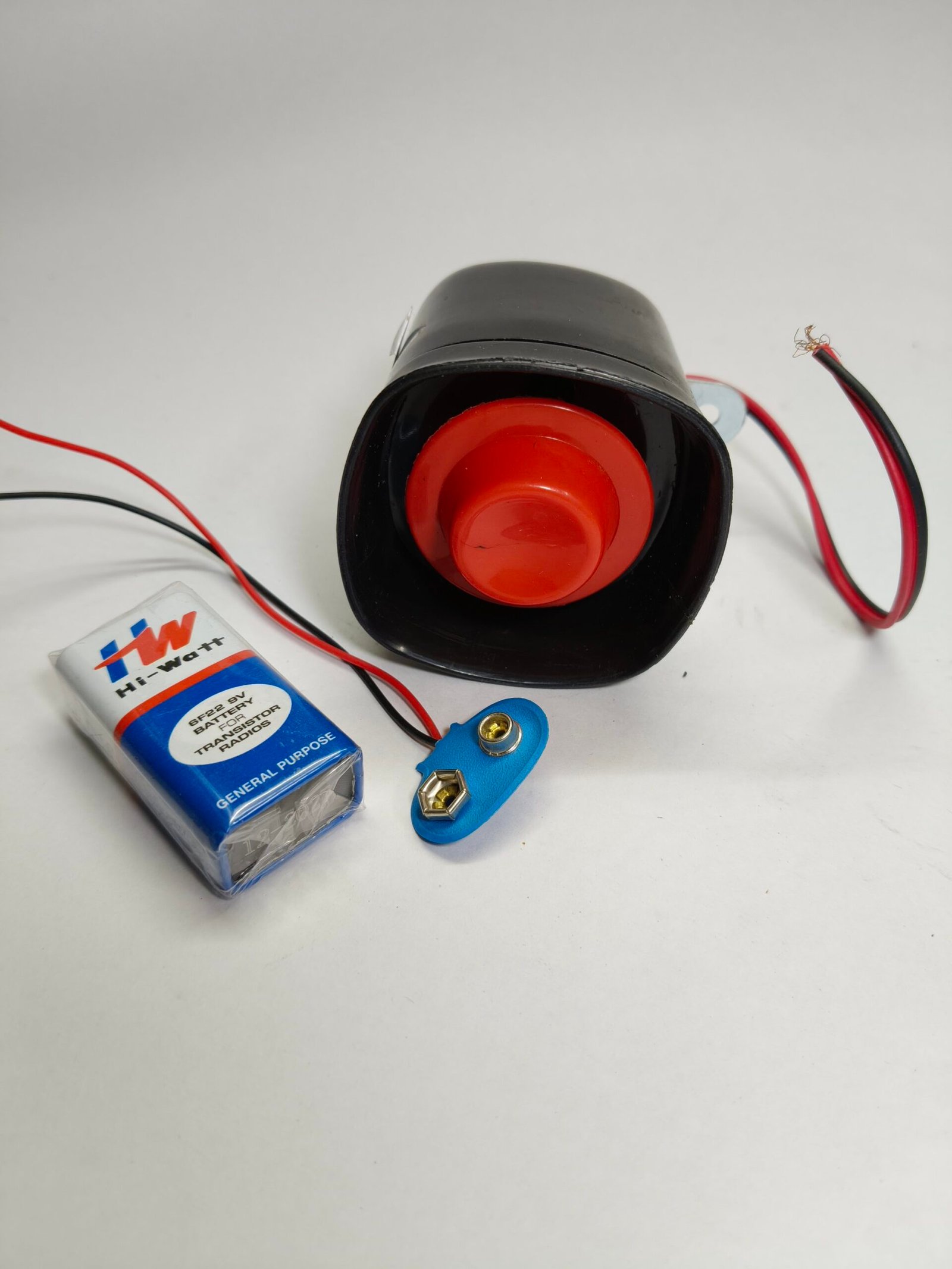 2026/06/1000184666-scaled.jpg Hooter set (12v DC) emergency alarm with battery - Image 1